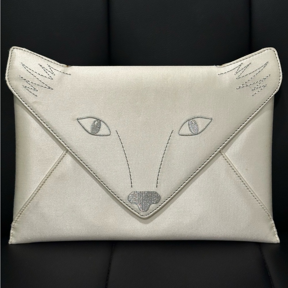 BCBG Max Azria Foxy Ivory Envelope Clutch – NWT